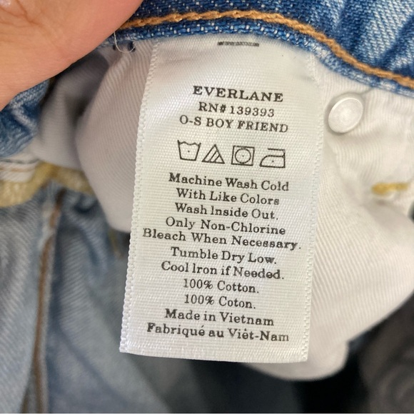 Everlane Women's O-S Boy Friend Cut Off Denim Shorts 27 Light Wash Button Fly - Picture 11 of 12